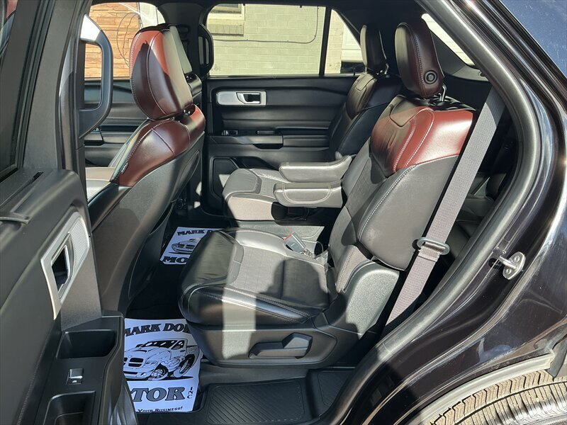 2020 Ford Explorer Platinum - Photo 13