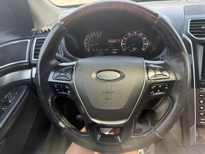 2017 Ford Explorer Platinum   - Photo 10 - Roosevelt, UT 84066