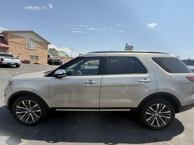 2017 Ford Explorer Platinum   - Photo 3 - Roosevelt, UT 84066