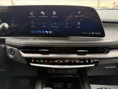 2024 Cadillac XT4 Premium Luxury   - Photo 12 - Roosevelt, UT 84066