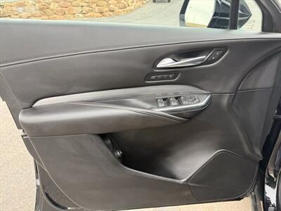 2024 Cadillac XT4 Premium Luxury   - Photo 6 - Roosevelt, UT 84066