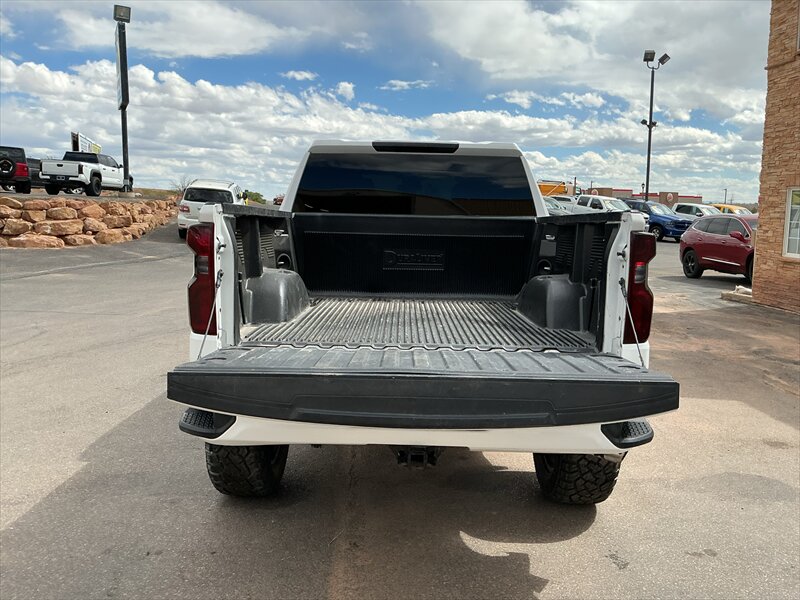 2022 Chevrolet Silverado 1500 RST - Photo 5 - Roosevelt, UT 84066