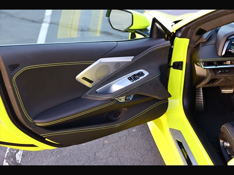 2024 Chevrolet Corvette Stingray - Photo 13 - Roosevelt, UT 84066