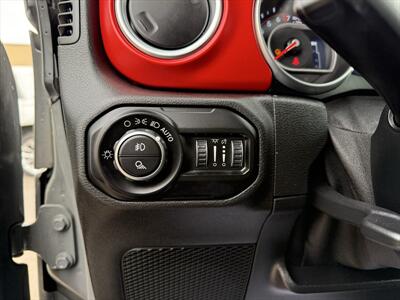 2020 Jeep Gladiator Rubicon   - Photo 9 - Roosevelt, UT 84066