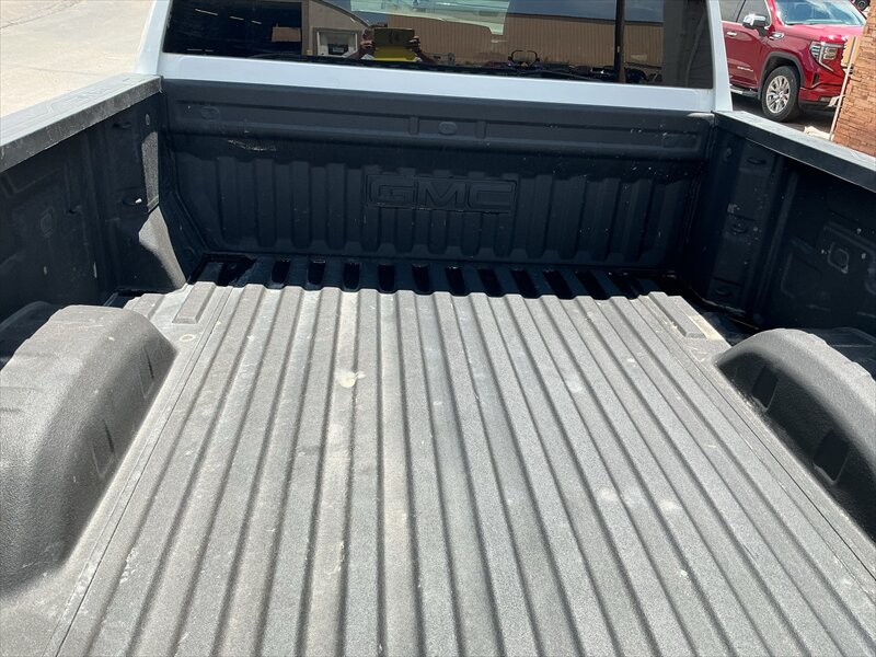 2025 GMC Sierra 2500 AT4 - Photo 7 - Roosevelt, UT 84066