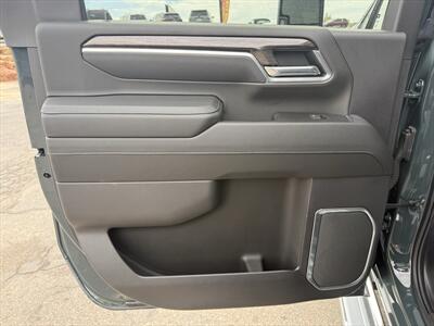 2025 Chevrolet Silverado 3500 LTZ   - Photo 15 - Roosevelt, UT 84066