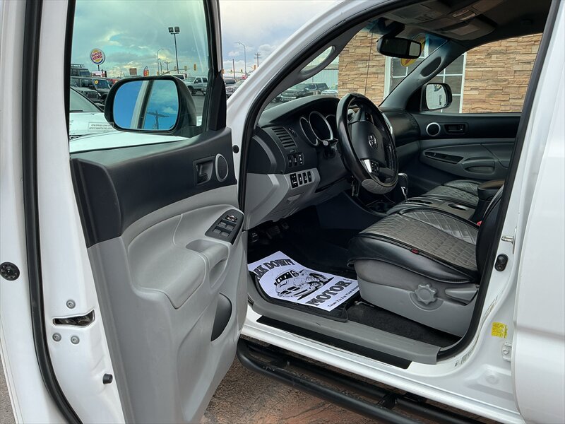 2012 Toyota Tacoma V6 - Photo 7 - Roosevelt, UT 84066