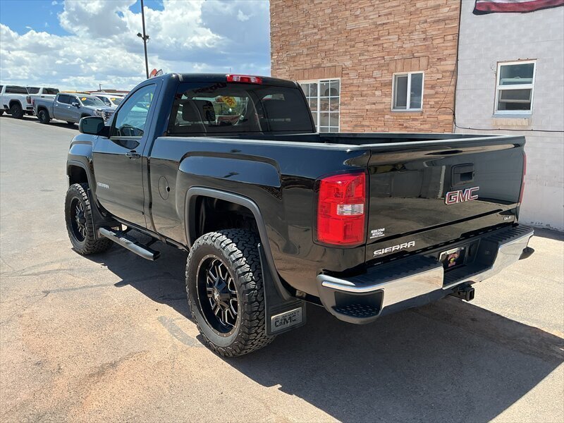 2018 GMC Sierra 1500 SLE - Photo 4 - Roosevelt, UT 84066