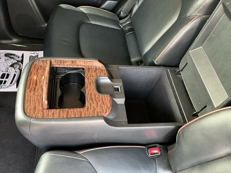 2020 Nissan Armada Platinum - Photo 16