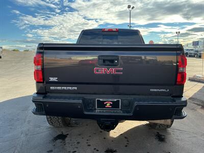 2015 GMC Sierra 2500 Denali   - Photo 4 - Roosevelt, UT 84066