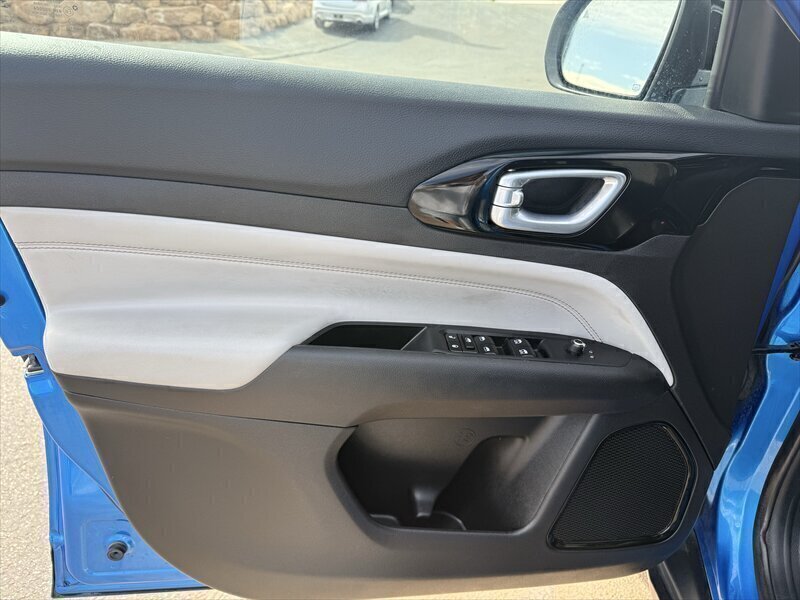 2025 Jeep Compass Limited - Photo 6 - Roosevelt, UT 84066