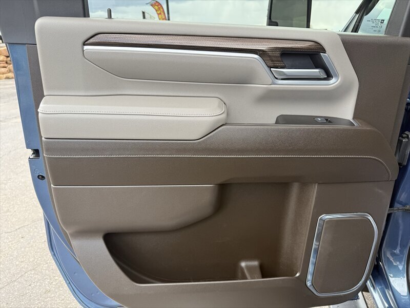 2025 Chevrolet Silverado 3500 LT - Photo 15 - Roosevelt, UT 84066