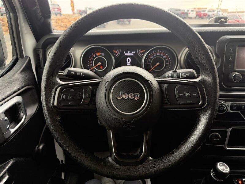 2020 Jeep Wrangler Willys Sport - Photo 11