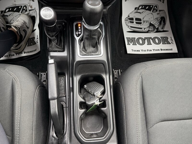 2020 Jeep Wrangler Willys Sport - Photo 14