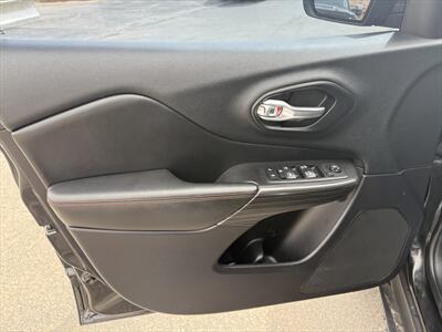 2016 Jeep Cherokee Trailhawk   - Photo 6 - Roosevelt, UT 84066