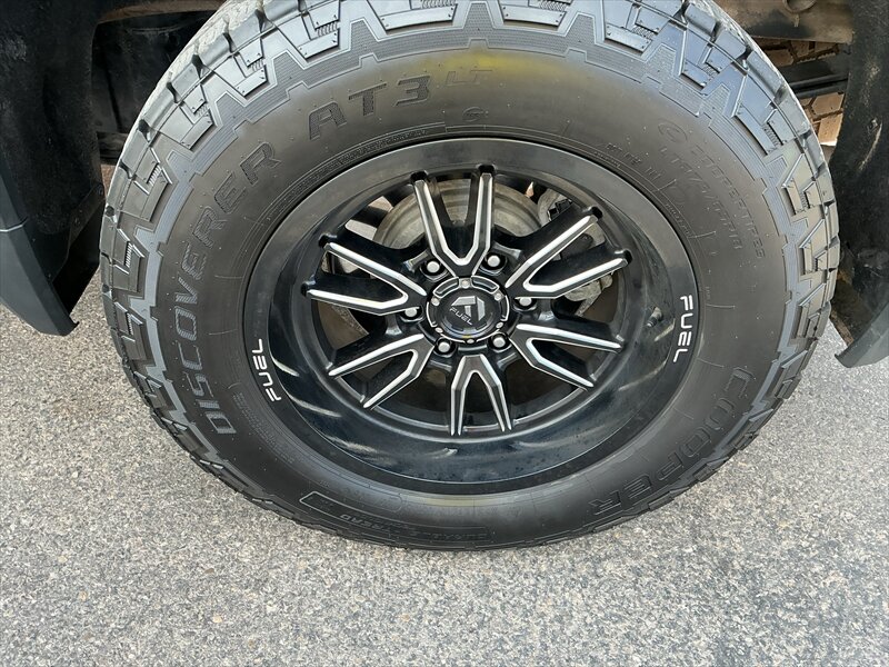 2021 GMC Sierra 1500 SLT - Photo 10 - Roosevelt, UT 84066