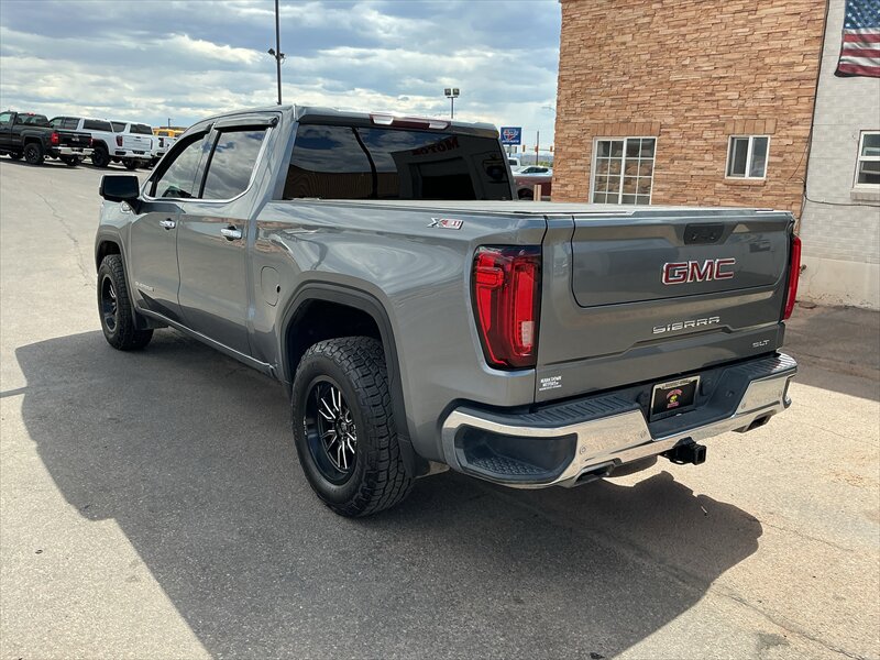 2021 GMC Sierra 1500 SLT - Photo 3 - Roosevelt, UT 84066