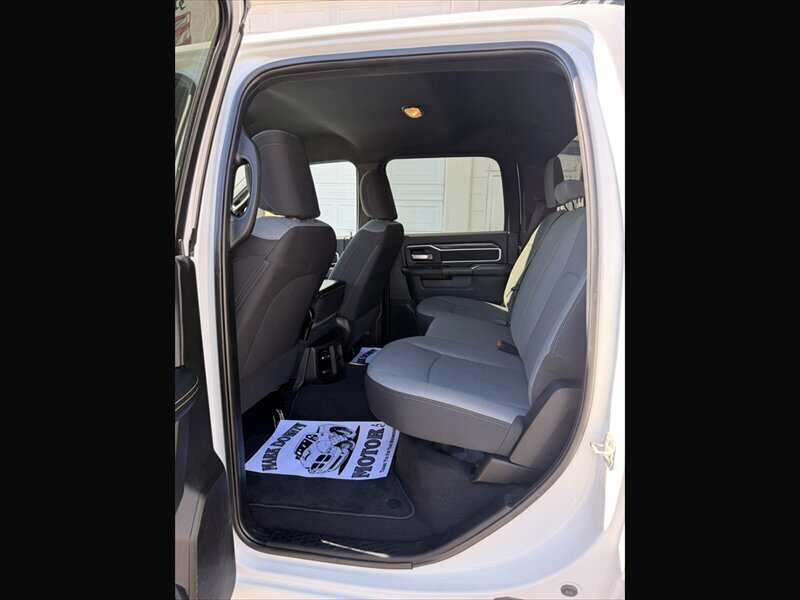 2024 RAM 3500 SLT - Photo 16 - Roosevelt, UT 84066