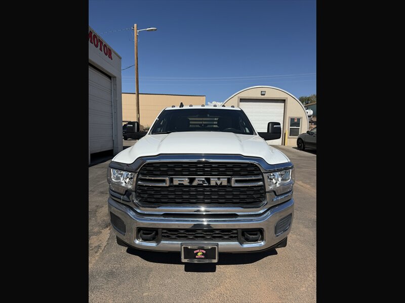 2024 RAM 3500 SLT - Photo 4 - Roosevelt, UT 84066