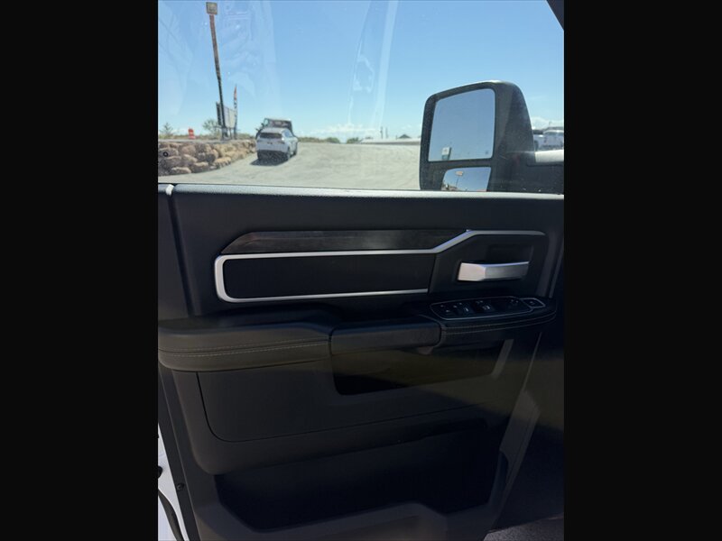 2024 RAM 3500 SLT - Photo 6 - Roosevelt, UT 84066