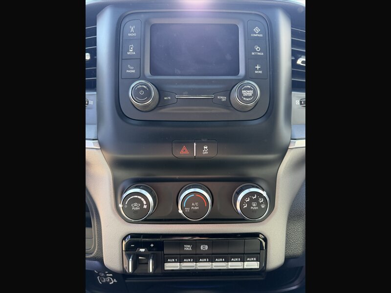 2024 RAM 3500 SLT - Photo 11 - Roosevelt, UT 84066