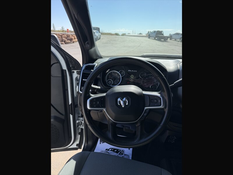 2024 RAM 3500 SLT - Photo 9 - Roosevelt, UT 84066