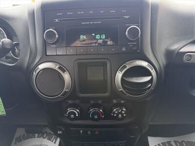 2015 Jeep Wrangler Sport   - Photo 10 - Roosevelt, UT 84066