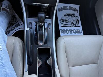 2015 Honda Accord EX-L   - Photo 11 - Roosevelt, UT 84066