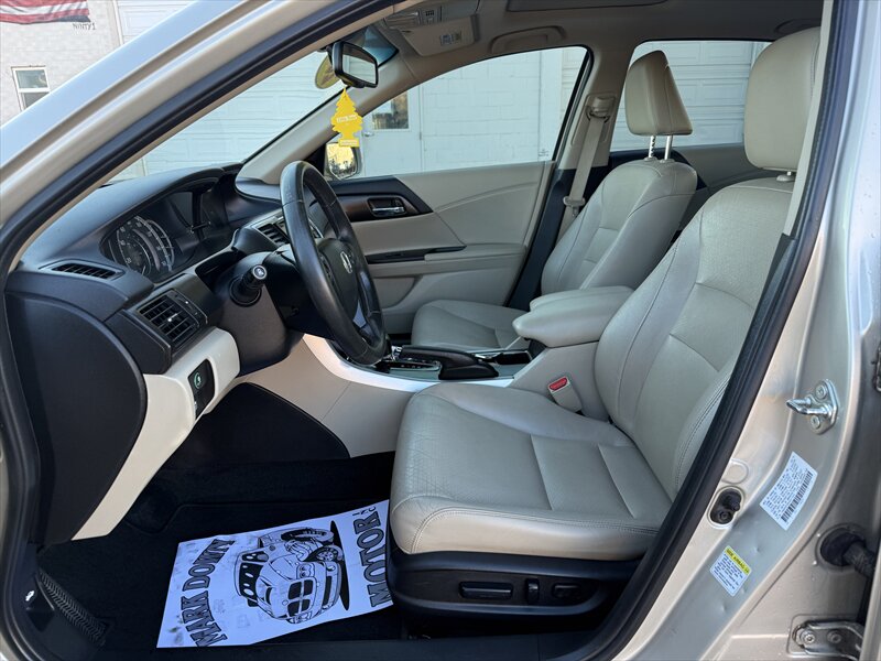 2015 Honda Accord EX-L photo 3