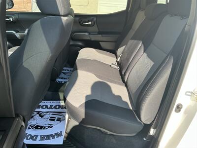 2020 Toyota Tacoma TRD Off-Road   - Photo 12 - Roosevelt, UT 84066