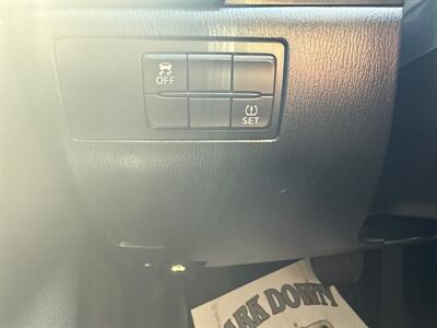 2018 Mazda Mazda3 Touring   - Photo 7 - Roosevelt, UT 84066