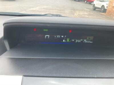 2012 Toyota Prius v Three   - Photo 17 - Roosevelt, UT 84066