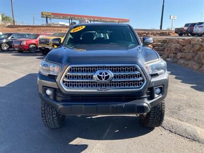 2017 Toyota Tacoma TRD Off-Road   - Photo 2 - Roosevelt, UT 84066