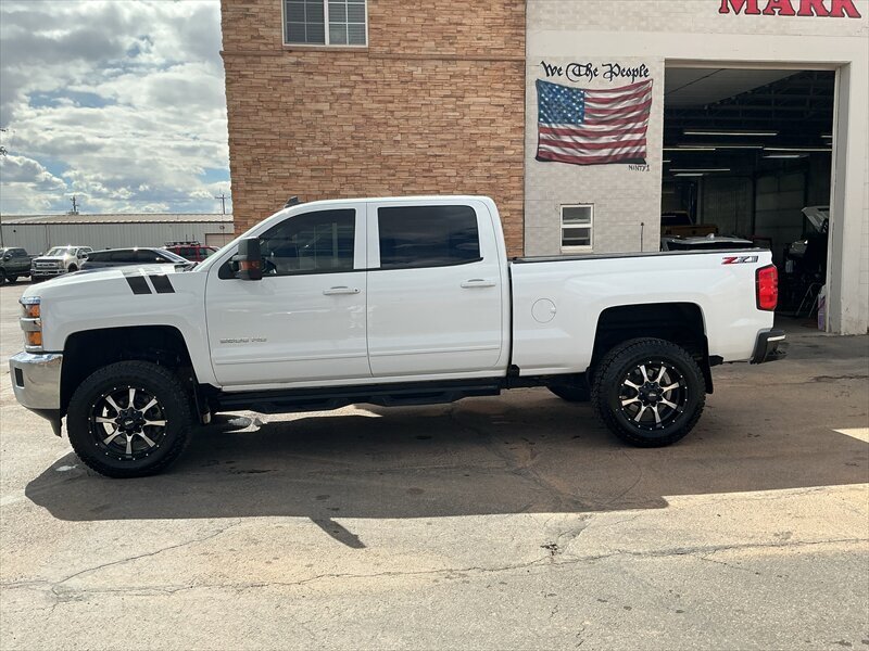 2019 Chevrolet Silverado 2500 LT - Photo 3 - Roosevelt, UT 84066
