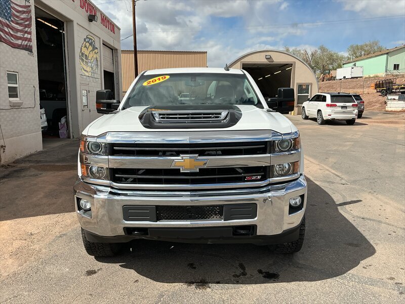 2019 Chevrolet Silverado 2500 LT - Photo 2 - Roosevelt, UT 84066