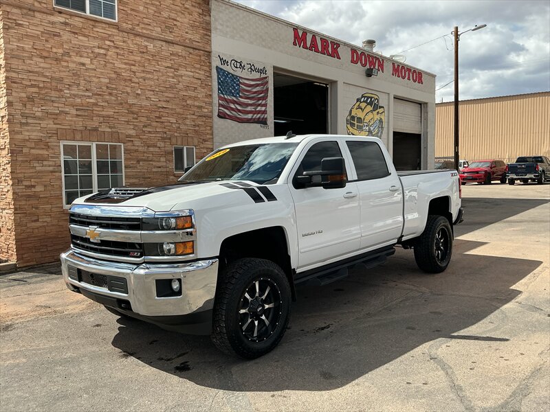 2019 Chevrolet Silverado 2500 LT   - Photo 1 - Roosevelt, UT 84066