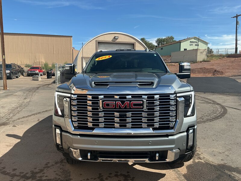 2024 GMC Sierra 3500 Denali - Photo 3 - Roosevelt, UT 84066