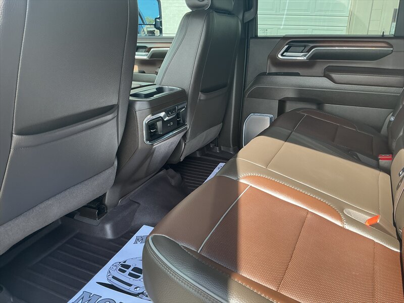 2024 GMC Sierra 3500 Denali - Photo 14 - Roosevelt, UT 84066