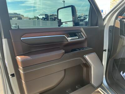 2024 GMC Sierra 3500 Denali - Photo 9 - Roosevelt, UT 84066