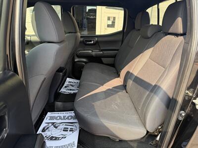 2017 Toyota Tacoma TRD Off-Road   - Photo 16 - Roosevelt, UT 84066