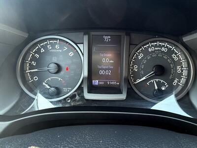 2017 Toyota Tacoma TRD Off-Road   - Photo 11 - Roosevelt, UT 84066