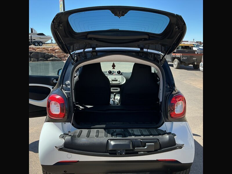 2016 Smart fortwo passion - Photo 8 - Roosevelt, UT 84066