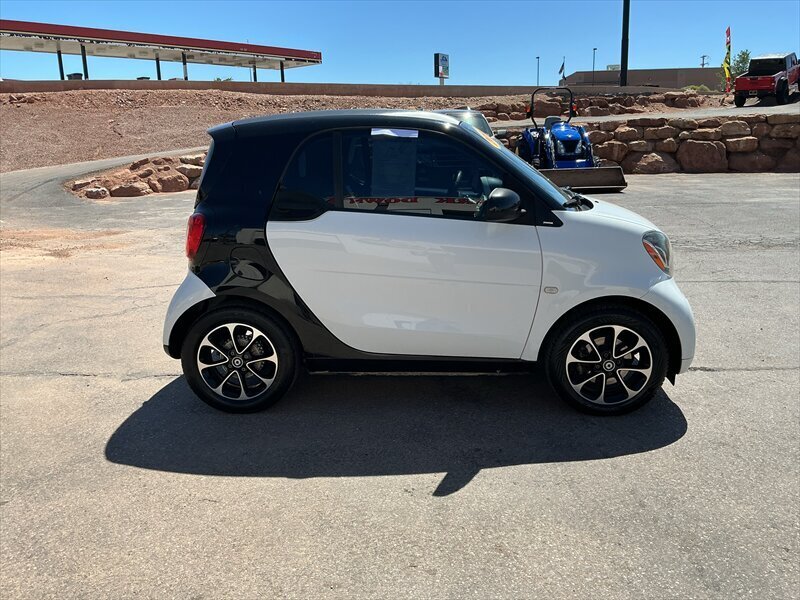 2016 Smart fortwo passion - Photo 4 - Roosevelt, UT 84066