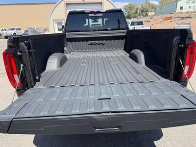2022 GMC Sierra 3500 AT4   - Photo 6 - Roosevelt, UT 84066
