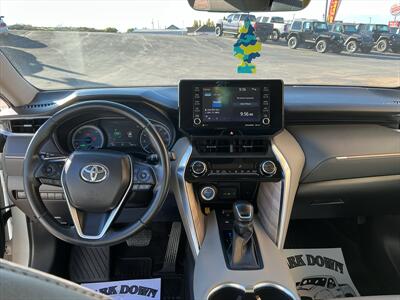2022 Toyota Venza XLE - Photo 11 - Roosevelt, UT 84066