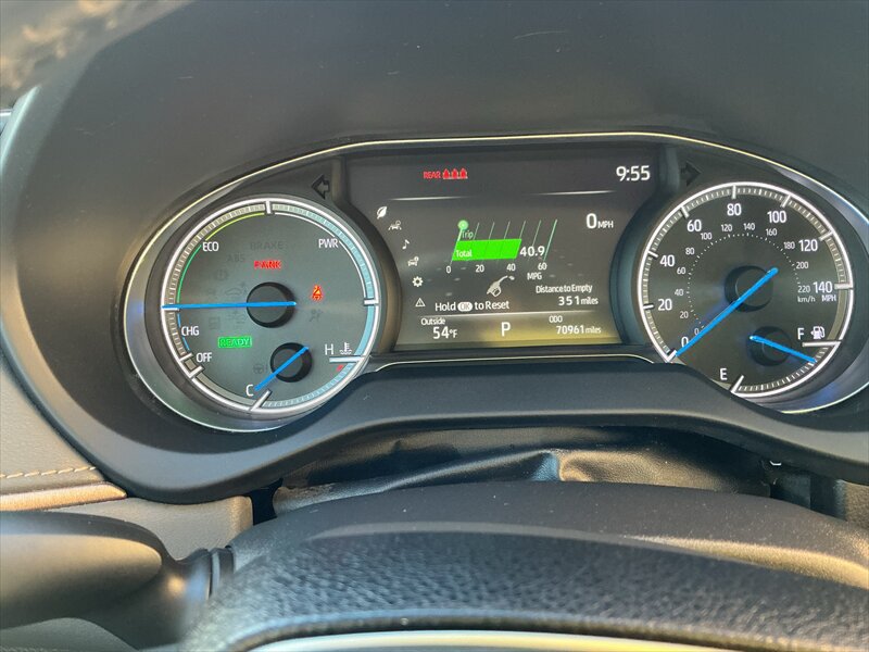 2022 Toyota Venza XLE - Photo 10 - Roosevelt, UT 84066