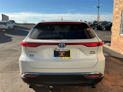 2022 Toyota Venza XLE - Photo 5 - Roosevelt, UT 84066
