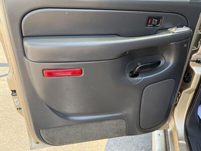 2004 Chevrolet Silverado 2500 LS   - Photo 18 - Roosevelt, UT 84066