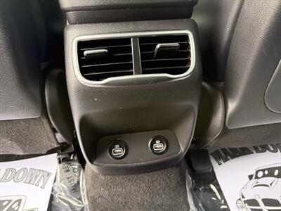 2023 Hyundai SANTA FE SEL   - Photo 16 - Roosevelt, UT 84066