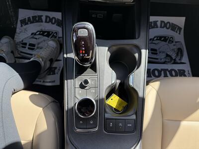 2024 Cadillac XT4 Luxury   - Photo 13 - Roosevelt, UT 84066